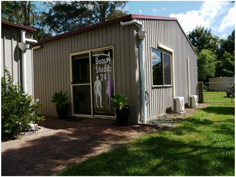 24 Blue Gum Drive, Highfields QLD 4352