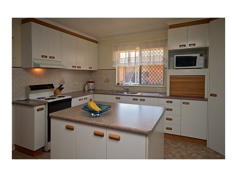 17 McIntyre Street, Centenary Heights QLD 4350