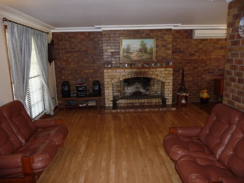 14 Cawdor Road, Highfields QLD 4352