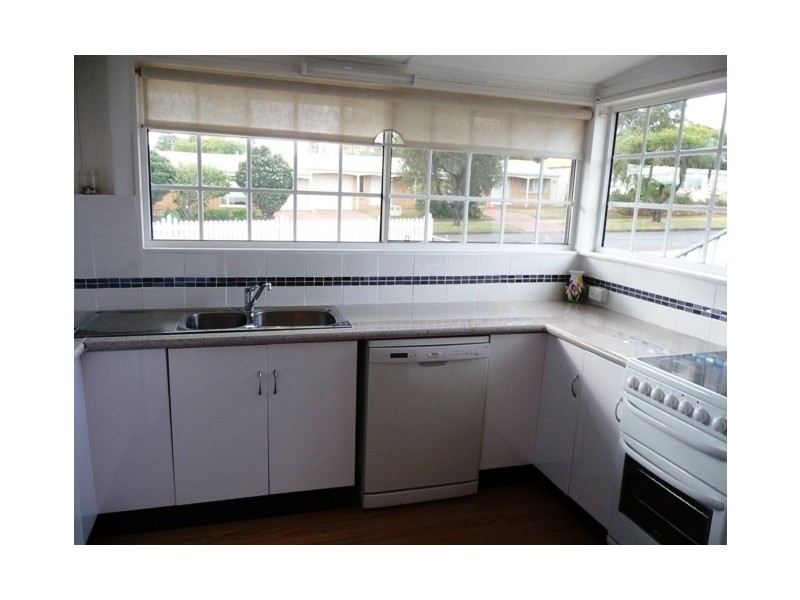 266 Alderley Street, Centenary Heights QLD 4350