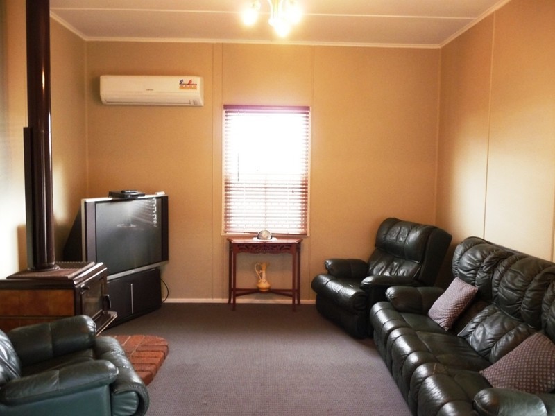 266 Alderley Street, Centenary Heights QLD 4350