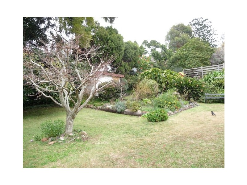 4 MacQueen Street, Mount Lofty QLD 4350