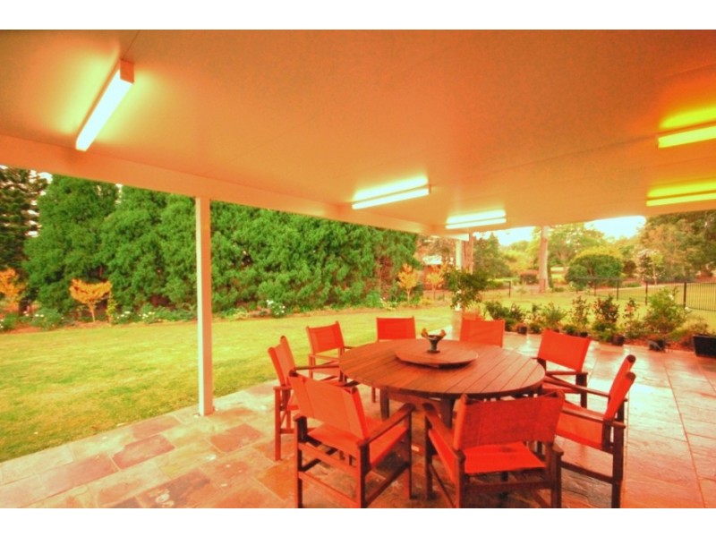 7 Golf Course Drive, Middle Ridge QLD 4350