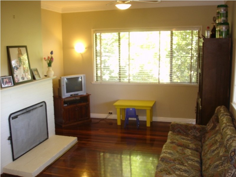 33  Alford Street, Mount Lofty QLD 4350