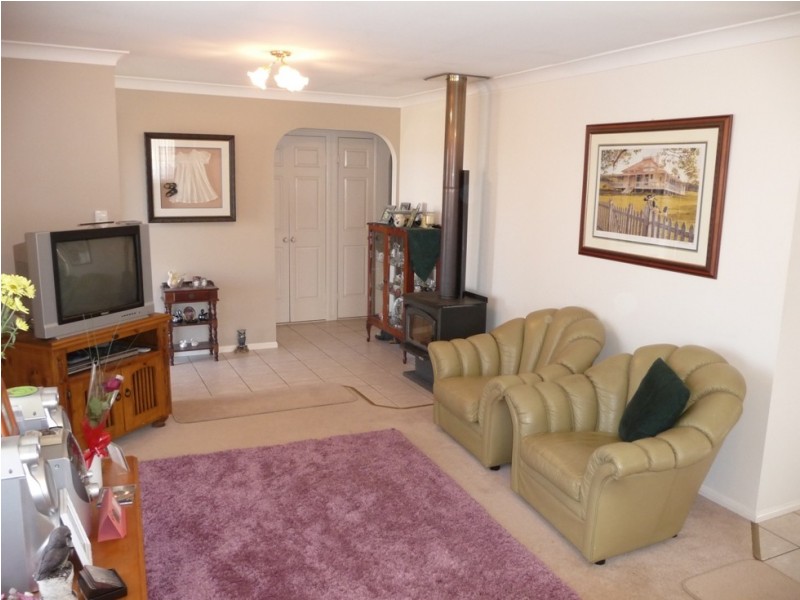 19 Elizabeth Kenny Court, Harristown QLD 4350