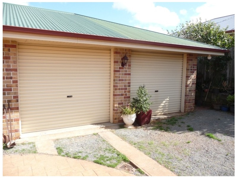 19 Elizabeth Kenny Court, Harristown QLD 4350