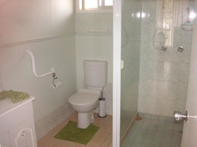 1and2/277 Mackenzie Street, Centenary Heights QLD 4350