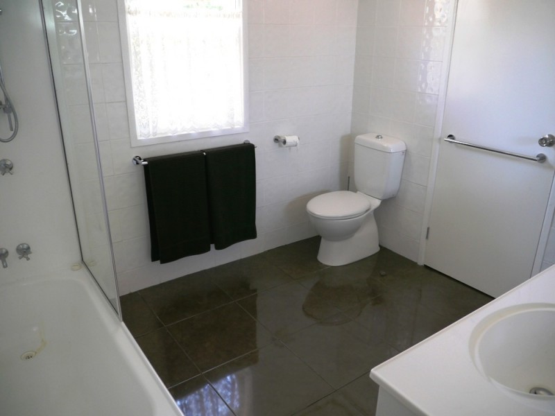 266 Alderley Street, Centenary Heights QLD 4350