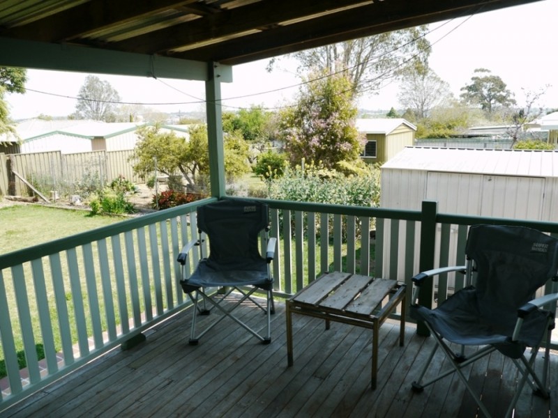 266 Alderley Street, Centenary Heights QLD 4350