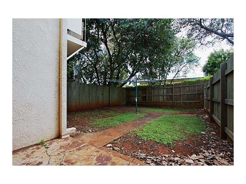 1/329  Hume Street, South Toowoomba QLD 4350