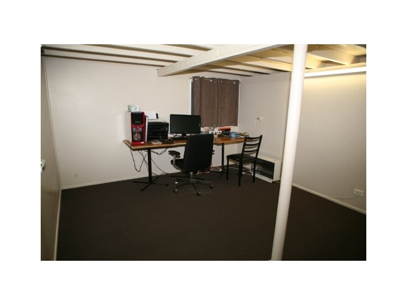 21 Bingara Street, Mount Lofty QLD 4350