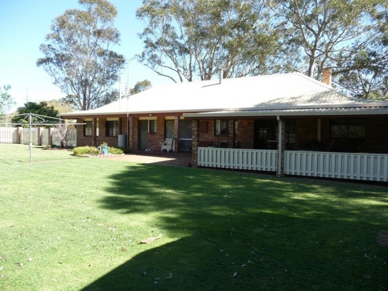 14 Cawdor Road, Toowoomba City QLD 4350