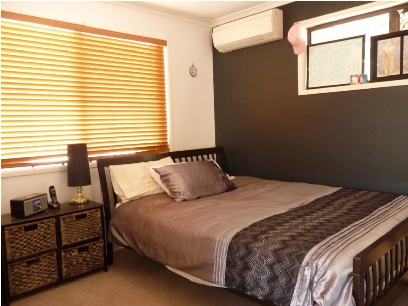 Centenary Heights QLD 4350