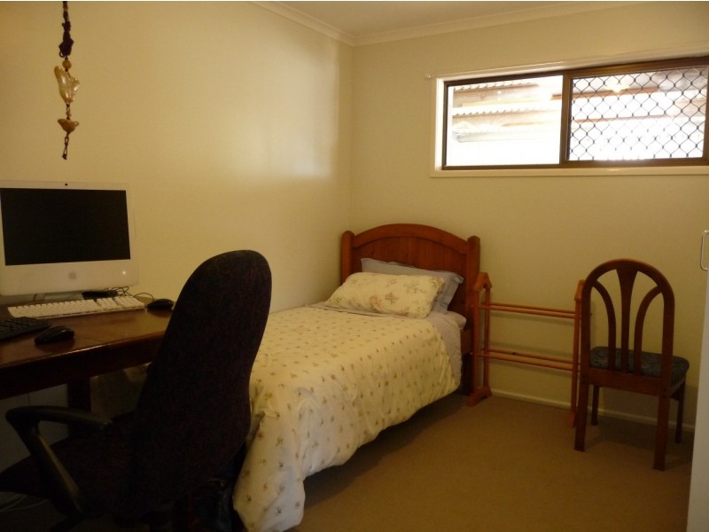 Centenary Heights QLD 4350