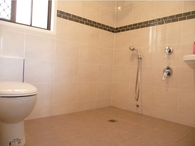 Centenary Heights QLD 4350