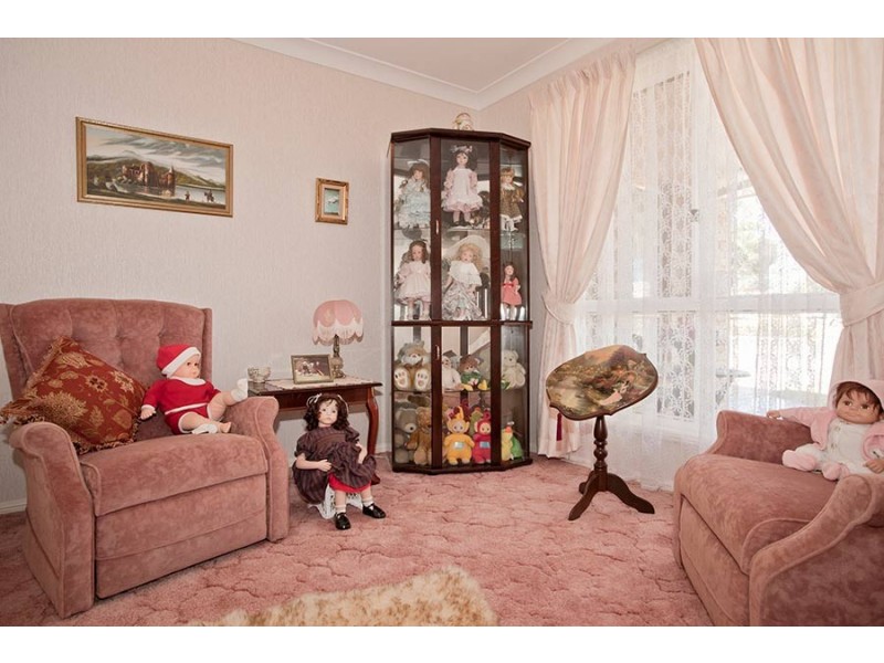 8 Emma Drive, Kearneys Spring QLD 4350