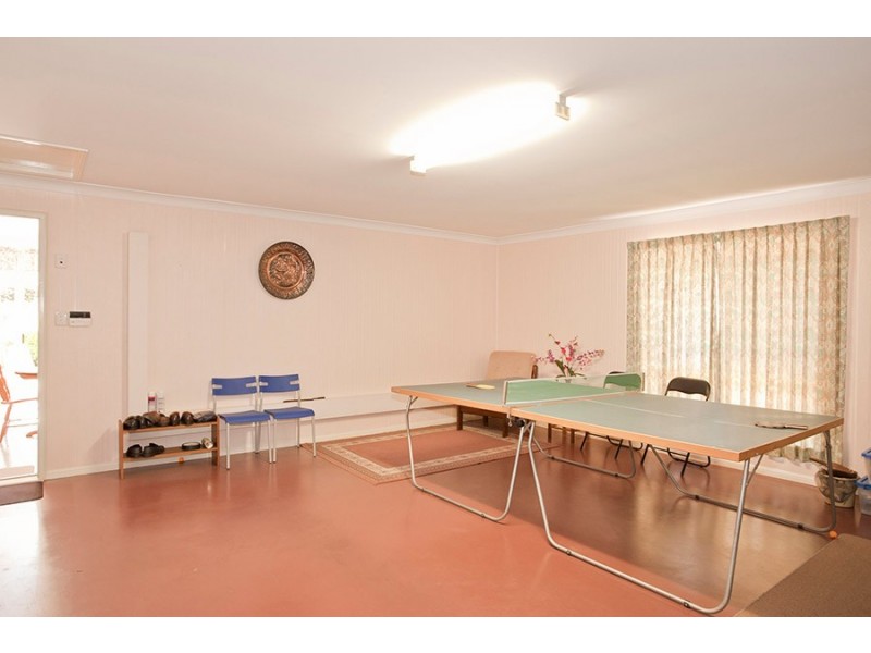 8 Emma Drive, Kearneys Spring QLD 4350