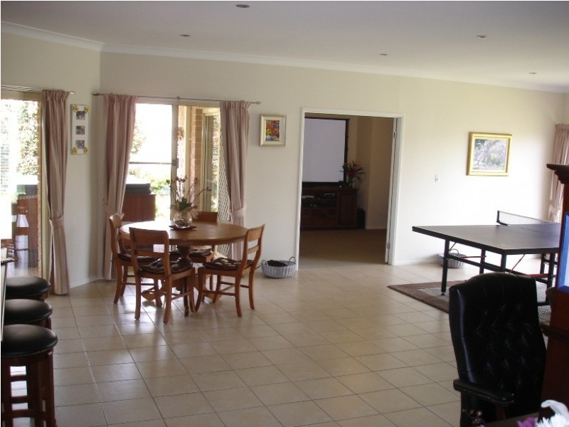 7 Sommariva Street, Westbrook QLD 4350