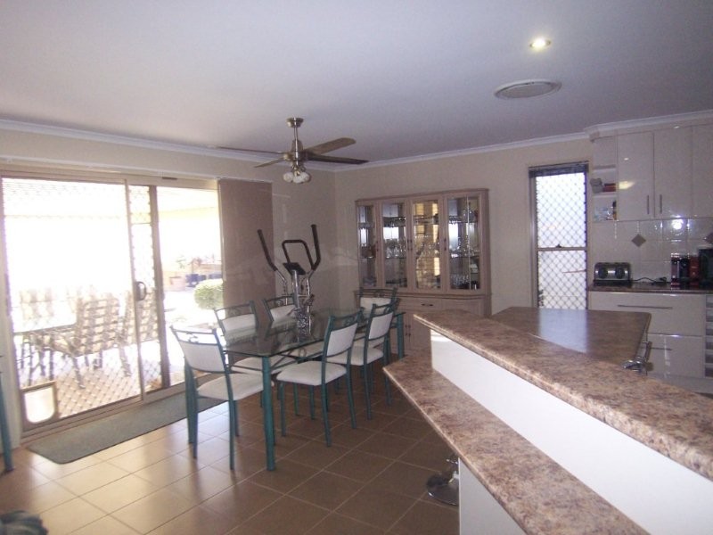 8 Susie Court, Highfields QLD 4352