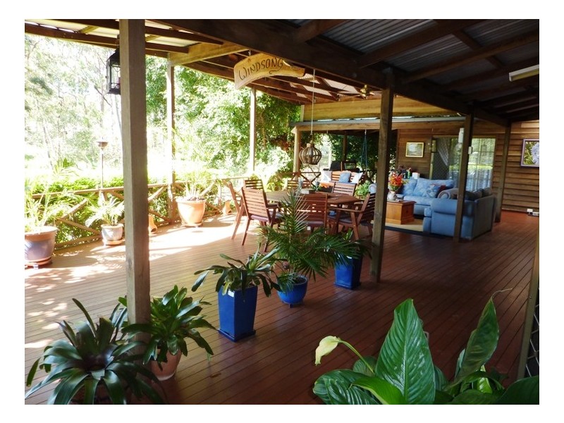 6 Woodland Crescent, Withcott QLD 4352