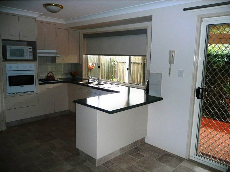 15/279 Mackenzie Street, Centenary Heights QLD 4350