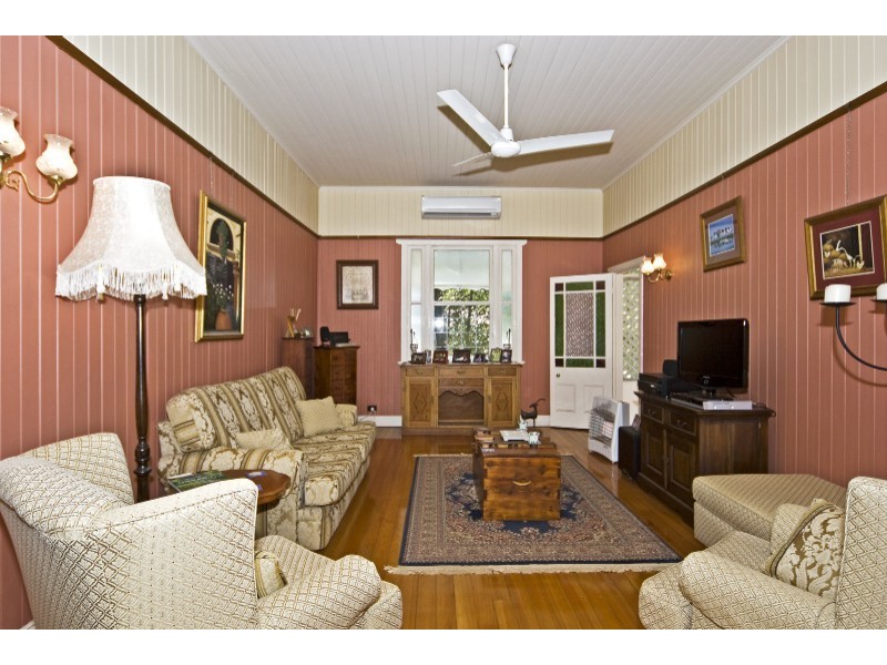 64 Ipswich Street, East Toowoomba QLD 4350