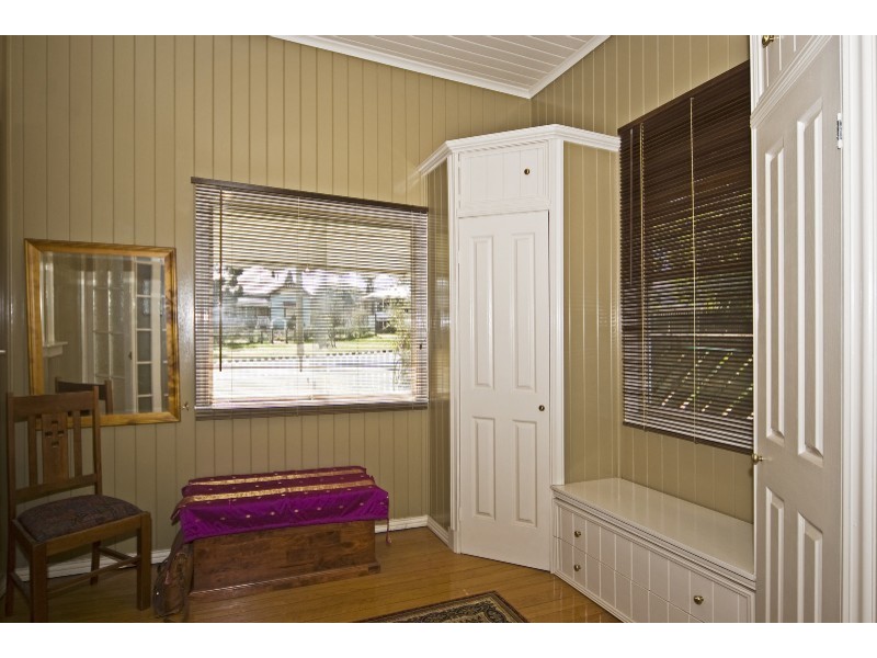 64 Ipswich Street, East Toowoomba QLD 4350