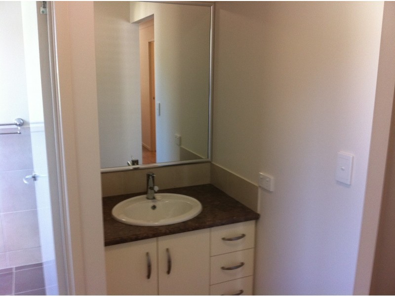 106 Main Street, Westbrook QLD 4350