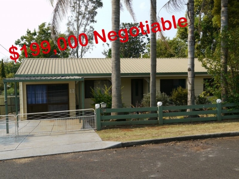 13 Chopin Street, Rockville QLD 4350