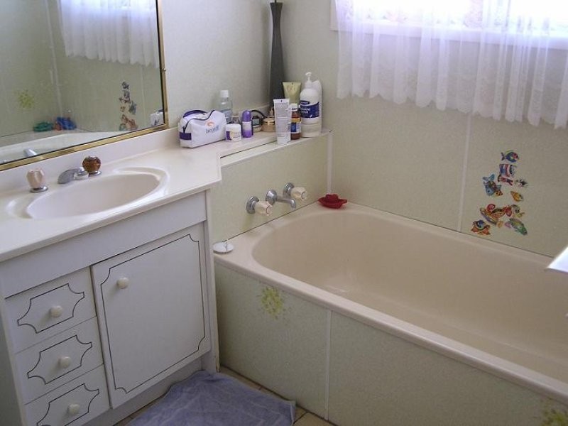 2/4 Hamilton Street, Newtown QLD 4350