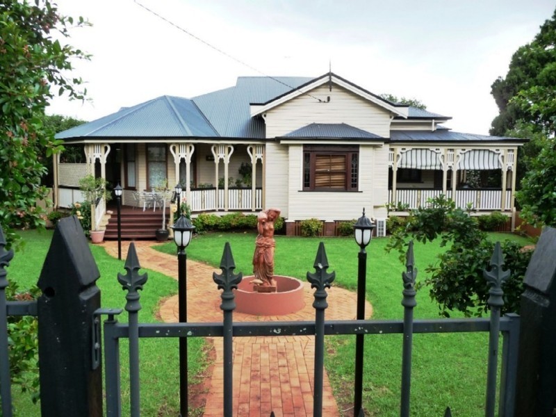 7 St Louis Street, East Toowoomba QLD 4350