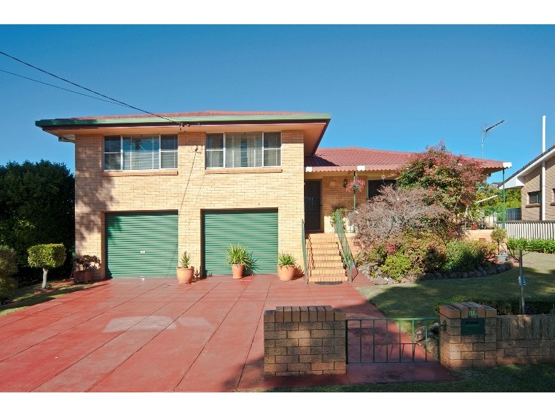 14 Knockator Crescent, Centenary Heights QLD 4350