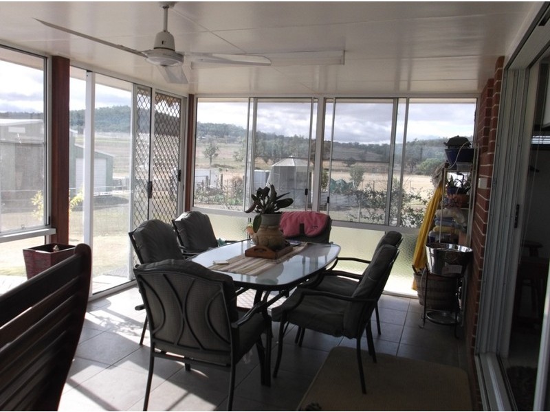 105 Beauaraba Road, Linthorpe QLD 4356