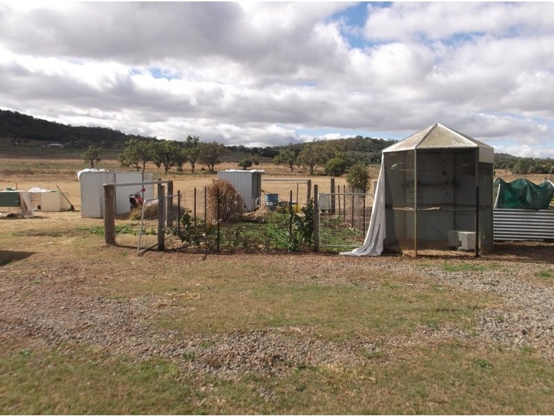 105 Beauaraba Road, Linthorpe QLD 4356