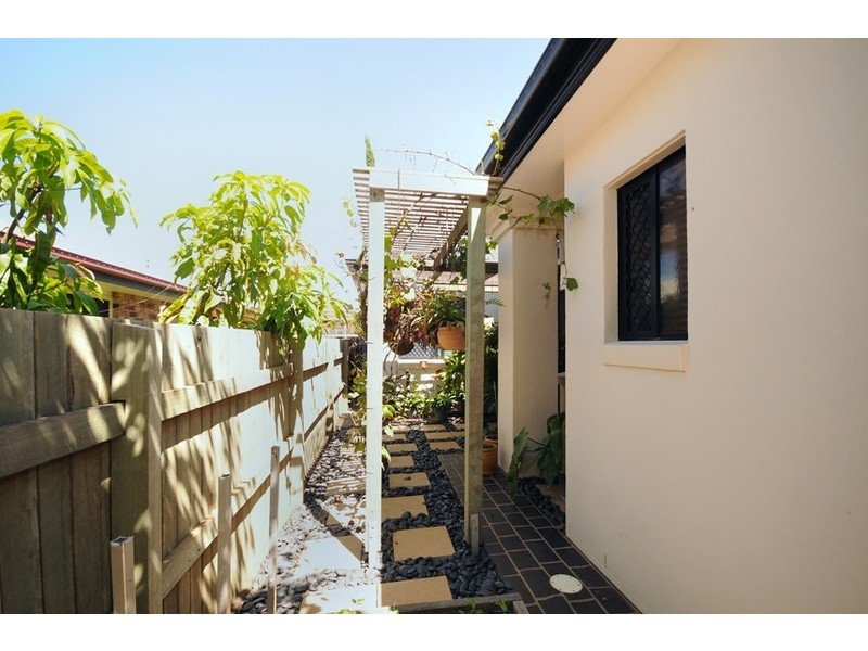 1 Bridget Court, Middle Ridge QLD 4350