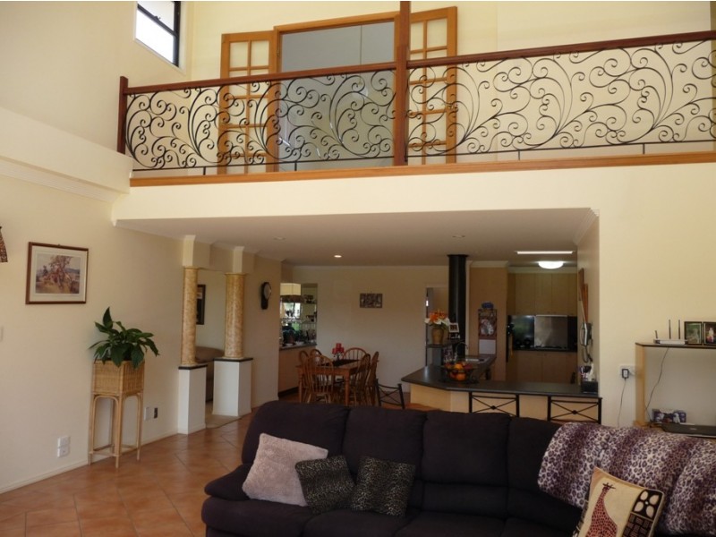 7 Georgina Court, Kearneys Spring QLD 4350