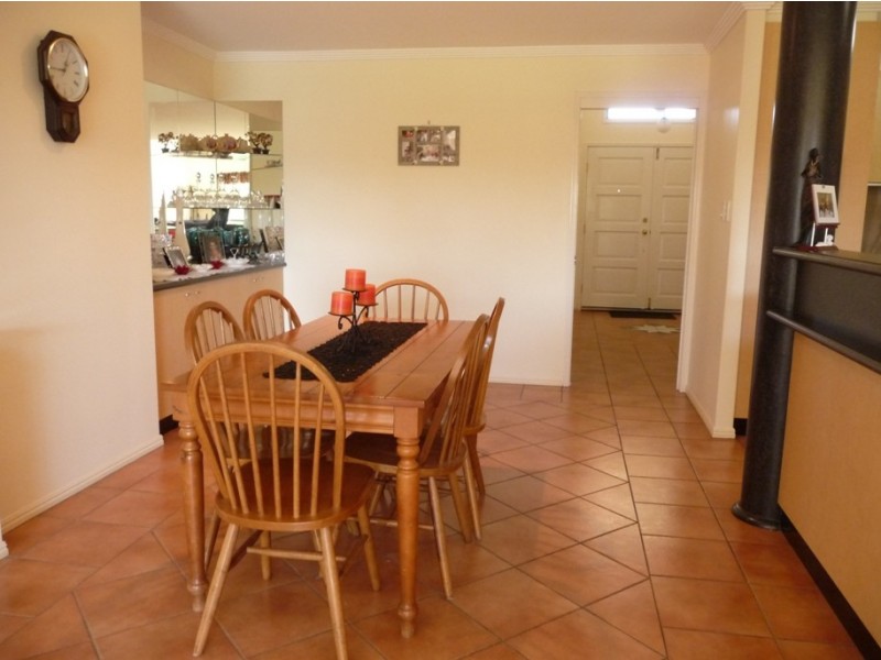 7 Georgina Court, Kearneys Spring QLD 4350