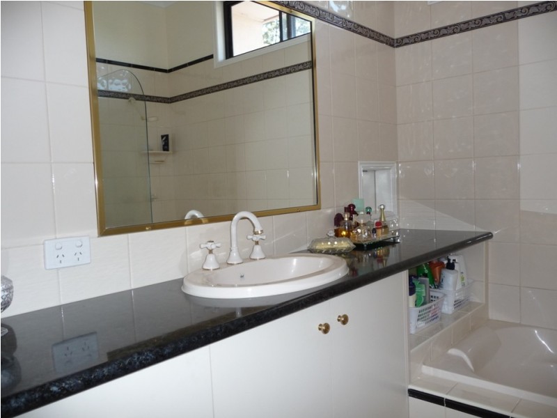 7 Georgina Court, Kearneys Spring QLD 4350