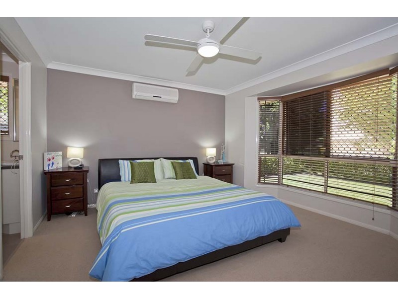 12 Chelwyn Street, Middle Ridge QLD 4350
