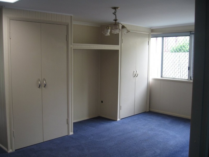 299 Taylor Street, Wilsonton QLD 4350