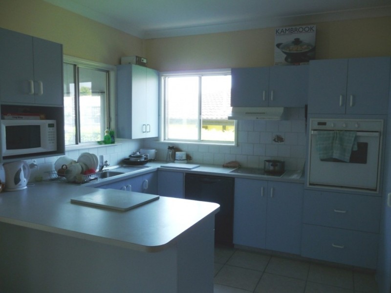 Centenary Heights QLD 4350