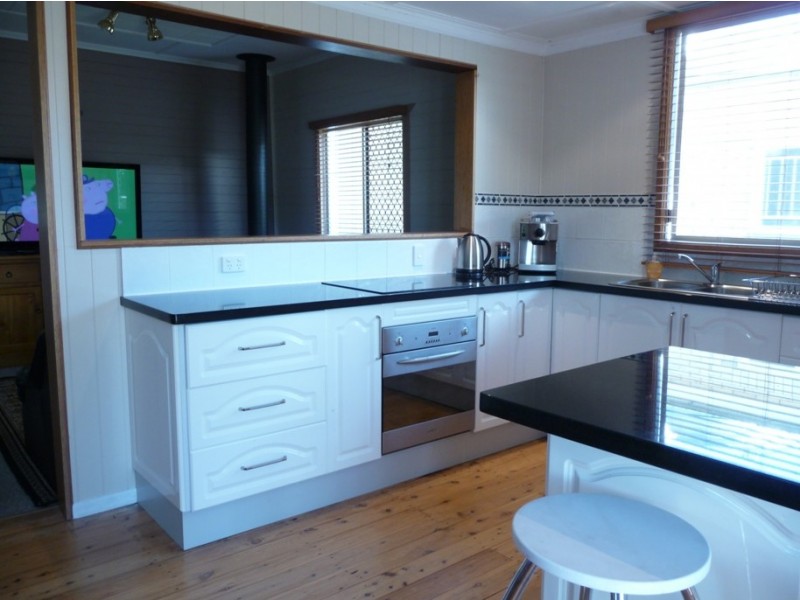 Mount Lofty QLD 4350