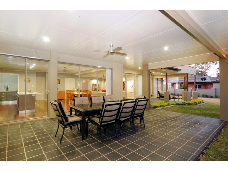 2 Bonville Court, Middle Ridge QLD 4350