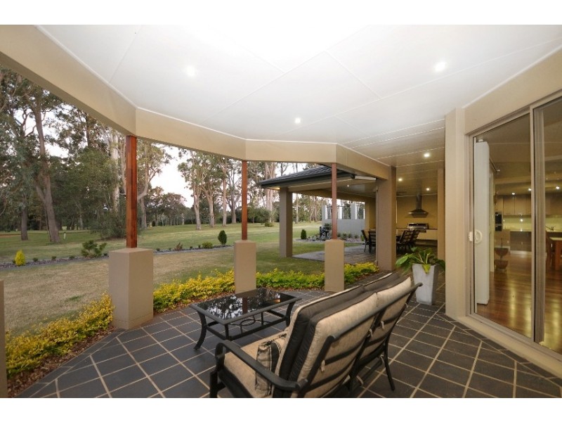 2 Bonville Court, Middle Ridge QLD 4350
