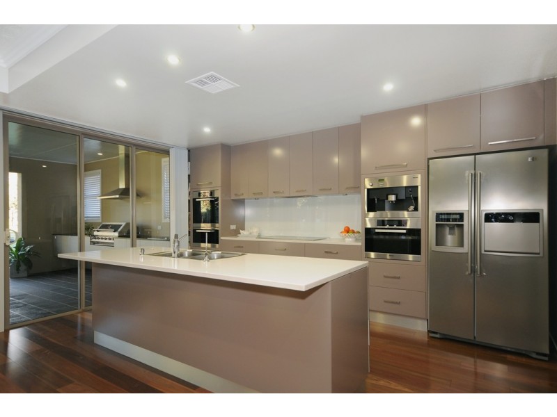 2 Bonville Court, Middle Ridge QLD 4350