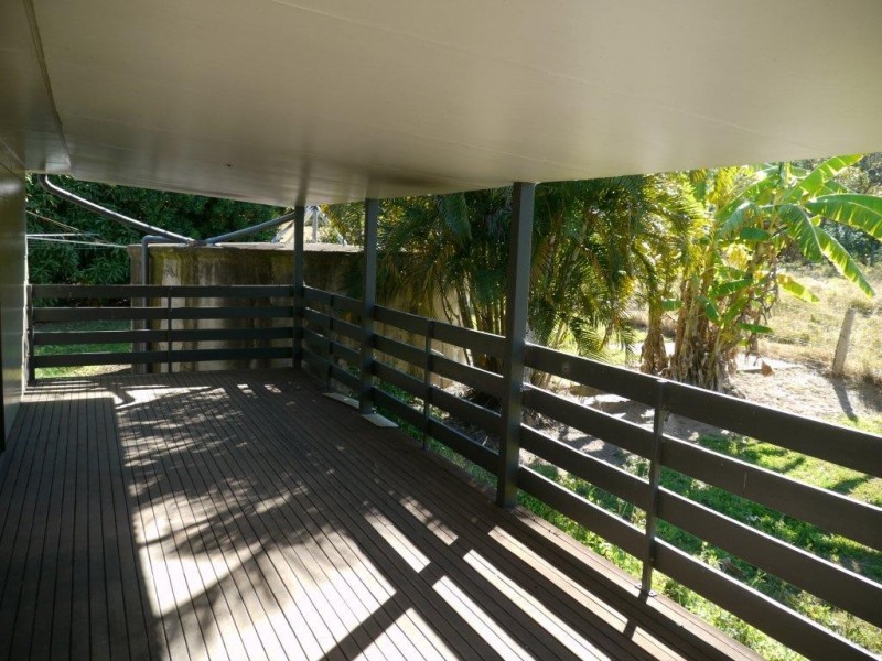 4 Carpenters Road, Flagstone Creek QLD 4344