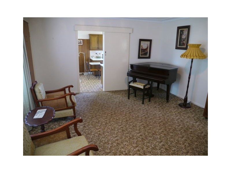 38 Wentworth Street, Centenary Heights QLD 4350