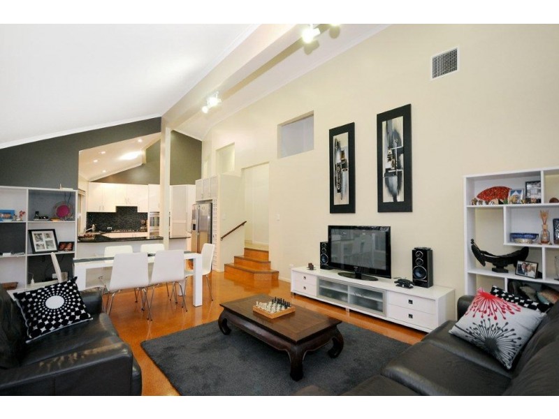 House 7 “Parkwood” 46A Mackenzie Street, Mount Lofty QLD 4350