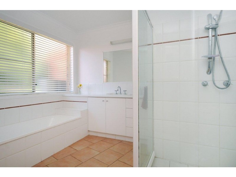 House 7 “Parkwood” 46A Mackenzie Street, Mount Lofty QLD 4350