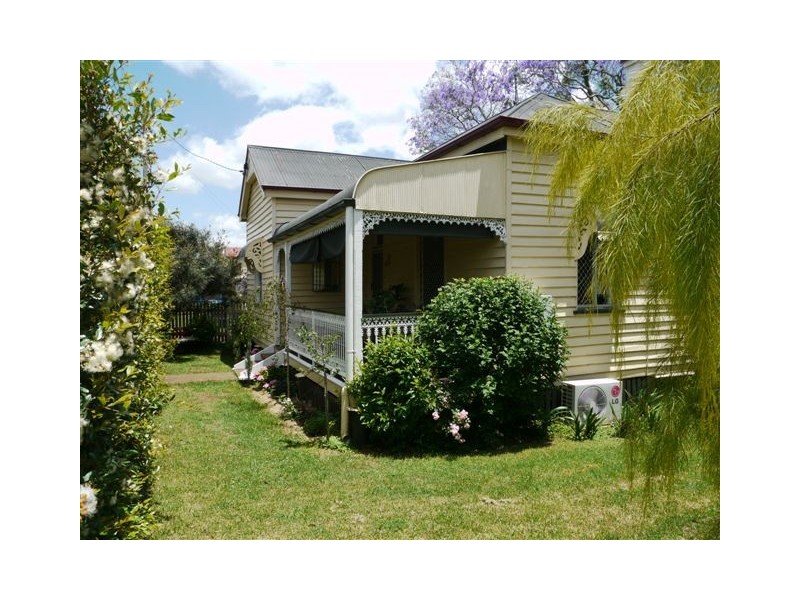 1 Frederick Street, East Toowoomba QLD 4350